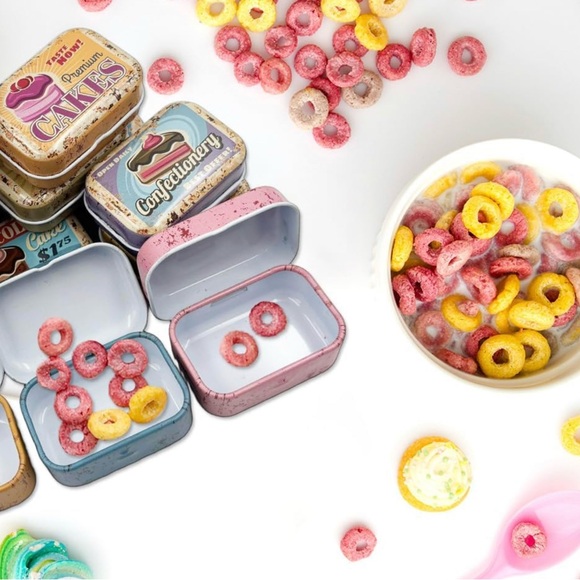 “SWEET SHOP Freshly Baked Open Daily” Mini Travel Tin, Pill, Jewelry Box, Blue - Picture 11 of 16